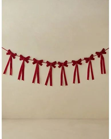 Mauree Velvet Garland-Cherry