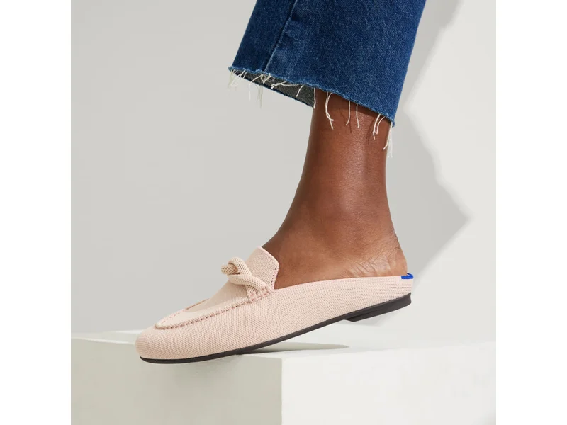 ★★★★★ “Soooo au courant.” - Sevana P. THE LOAFER MULE