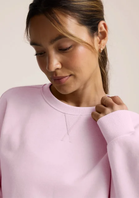 LuxeFleece Cropped Sweatshirt in Frosty Pink