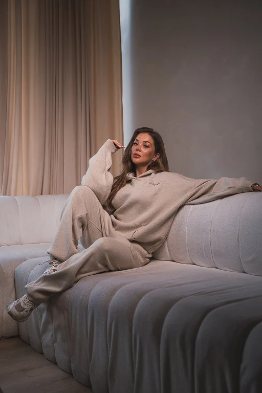 Embroidered Knit Oat Straight Leg Sweat Pants