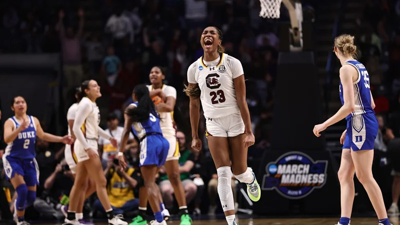 Focus on the under in South Carolina vs. Texas