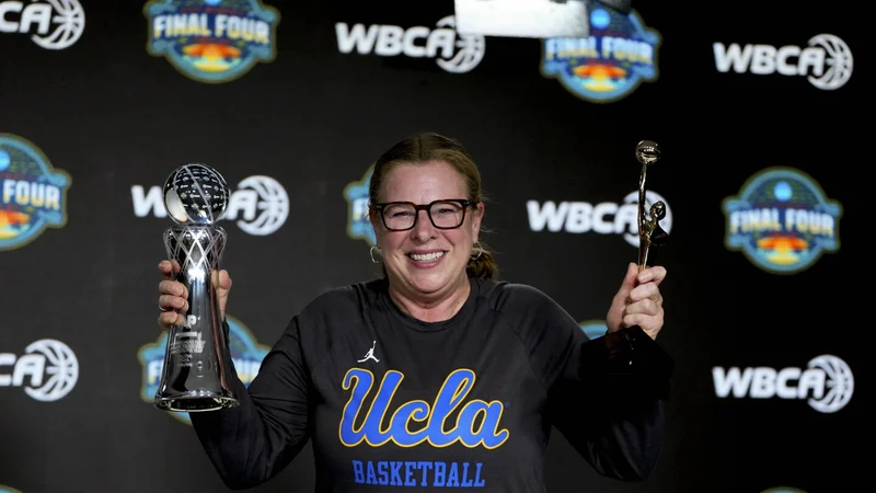 UCLA coach Cori Close uses lessons learned from time with UConn's Geno Auriemma over a decade ago