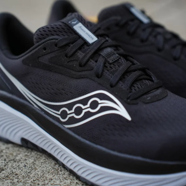 Saucony Echelon 10