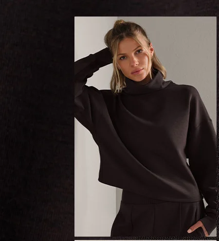 DreamGlow™ Mock Neck