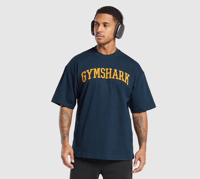 COLLEGIATE T-SHIRT - NAVY.