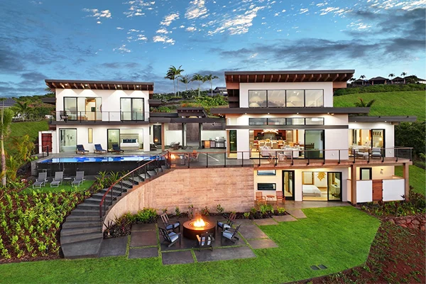 Unwind in the perfect paradise of a stay in Kauai, Hawaii.