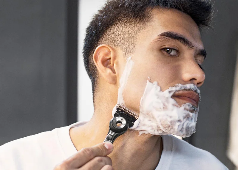 GilletteLabs with Exfoliating razor bar in use