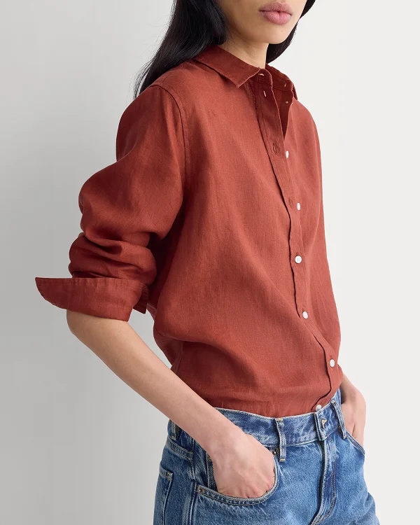 Image | The Must-Have Shirt in Linen | Henna Red