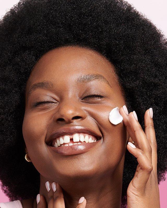25% OFF SERUMS AND MOISTURIZERS