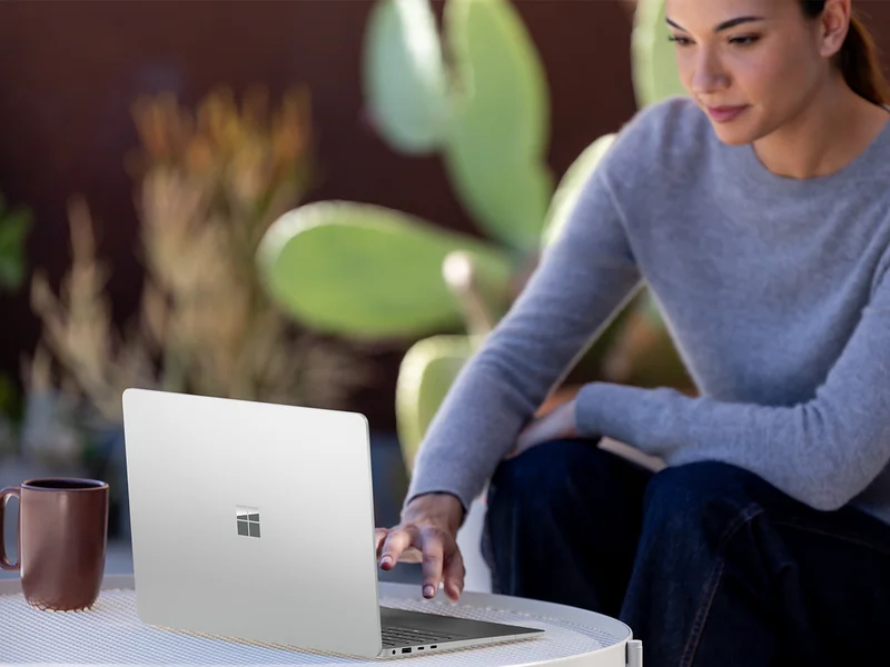Surface Laptop for Business, 13-inch | Intel.