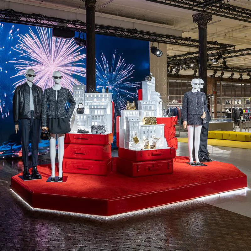 Discover more on the Gucci website