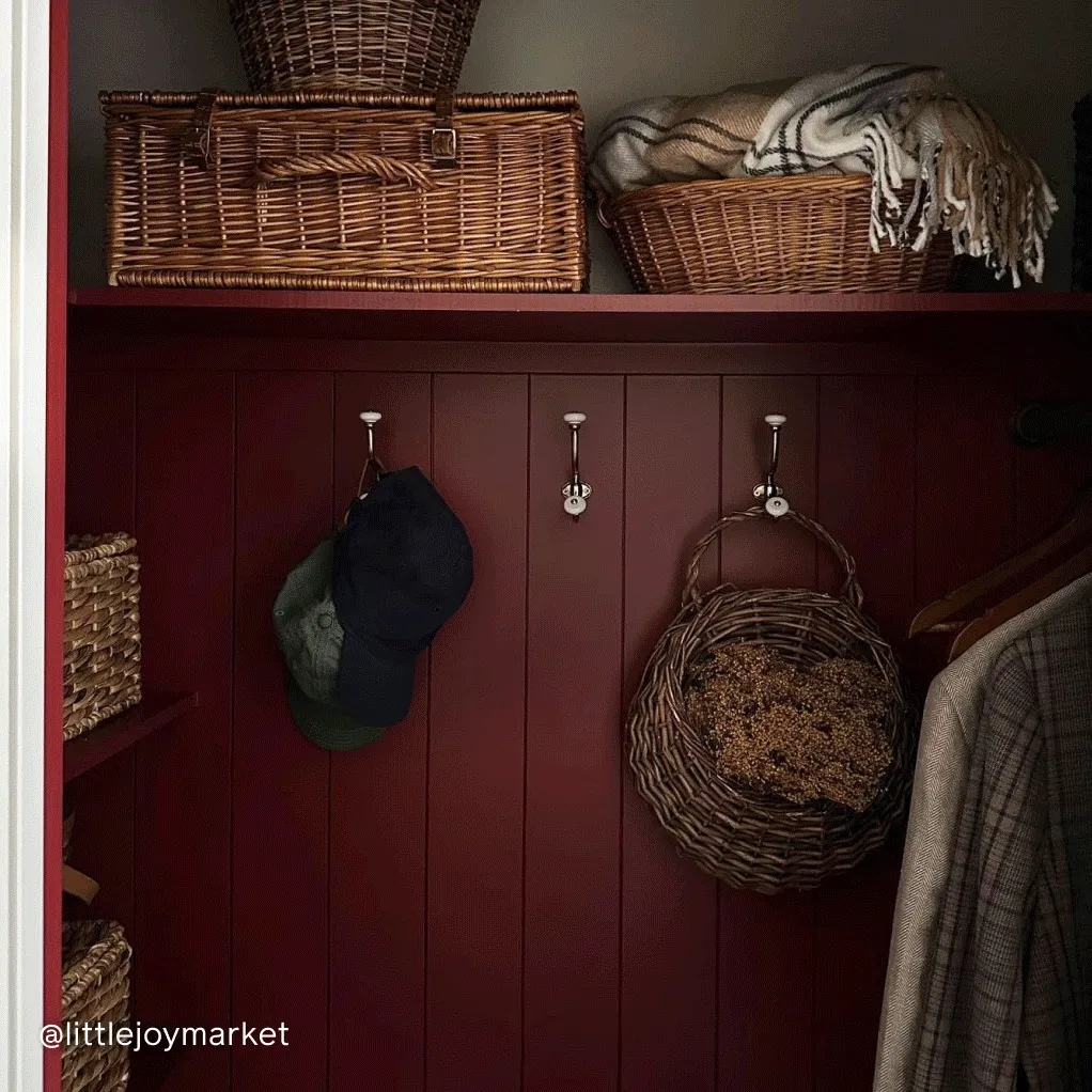 Gif of Clare painted spaces featuring Vintage and Sriracha