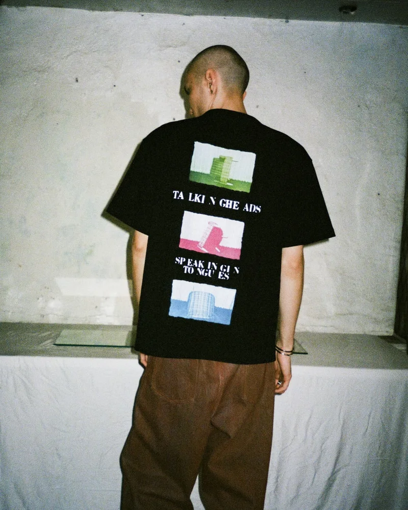 SPEAKING HEAVYWEIGHT BLACK