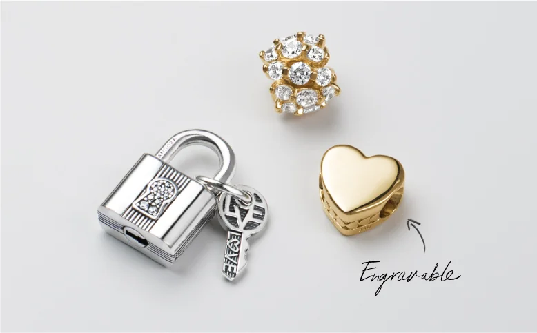 Free bracelet with qualifying spend