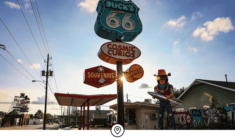 Image Description: Iconic neon signs on Route 66