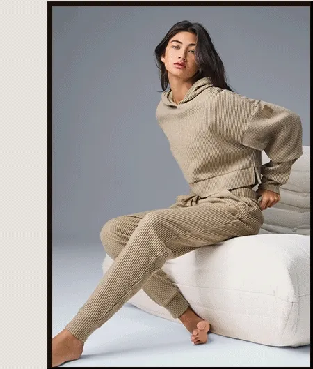 Muse Hoodie in Gravel Heather