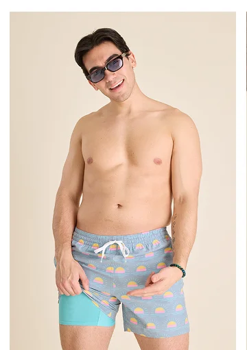 Lined Classic Swim Trunk: The Heat Waves 5.5"