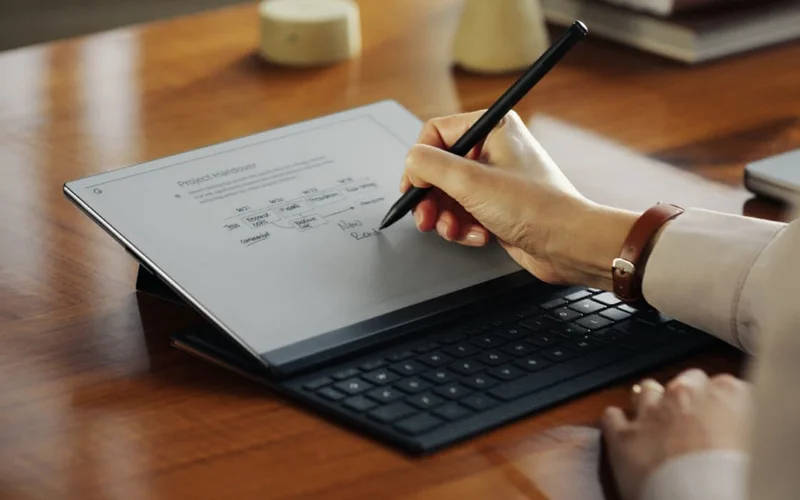 Click to configure your bundle with a Type Folio