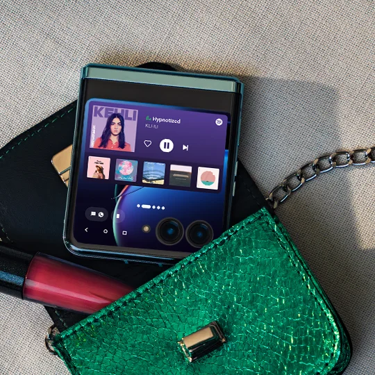 motorola razr+ 2023