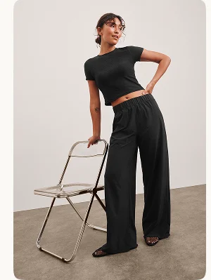 Easy Wide Leg Pant in True Black