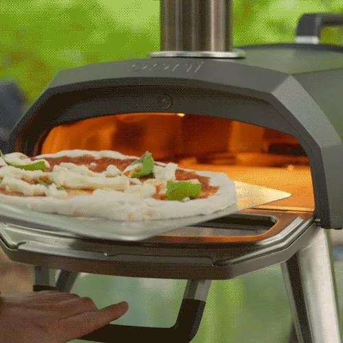 A pizza being launched into Karu 2