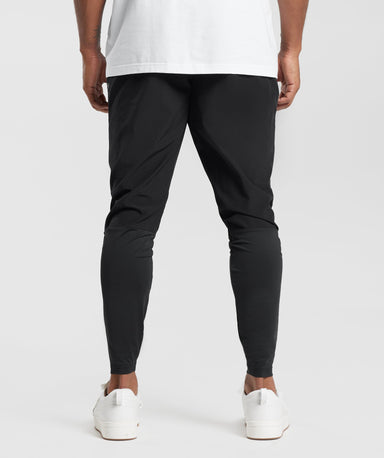 BLACK JOGGERS ESSENTIAL