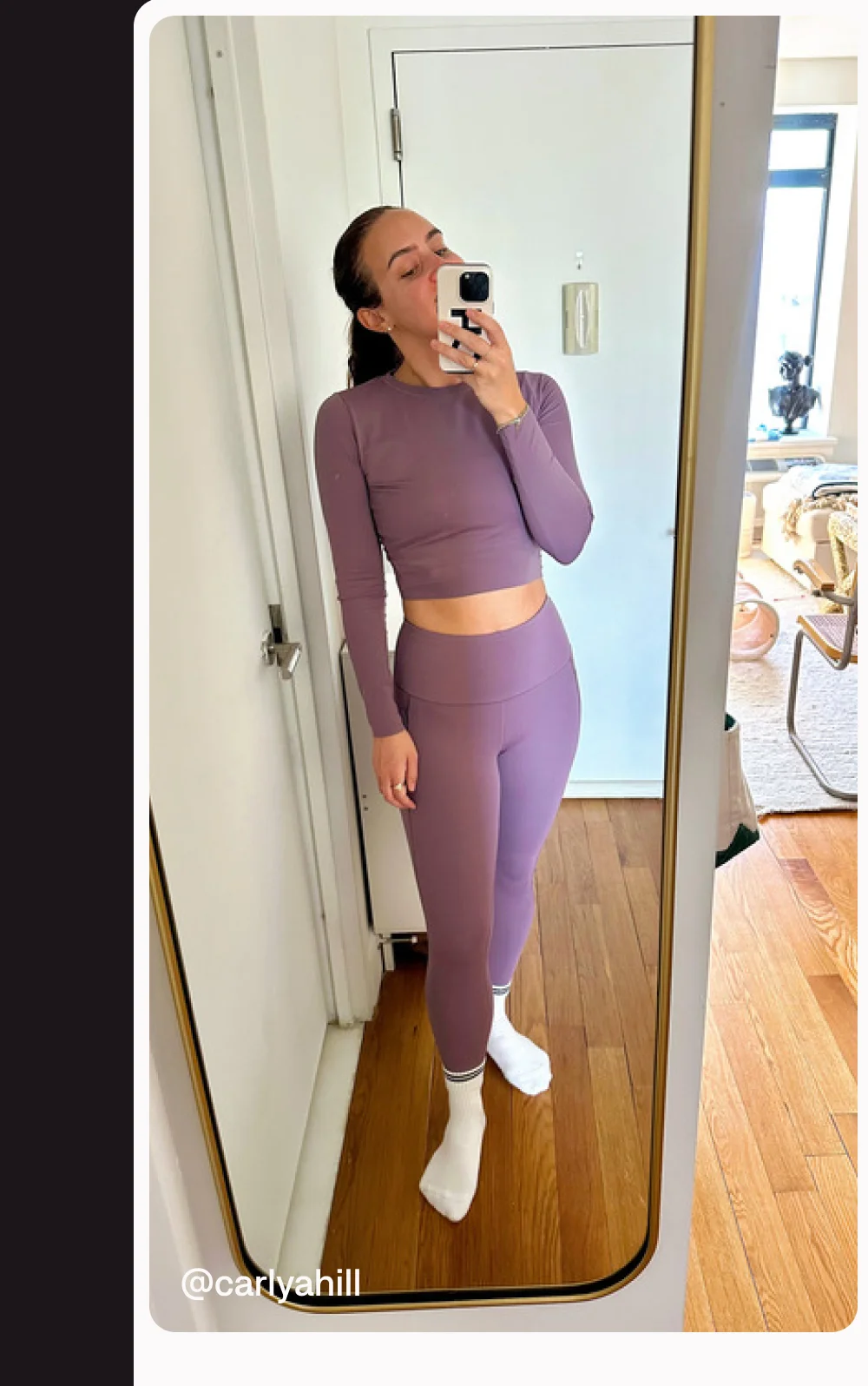 @carlyahill