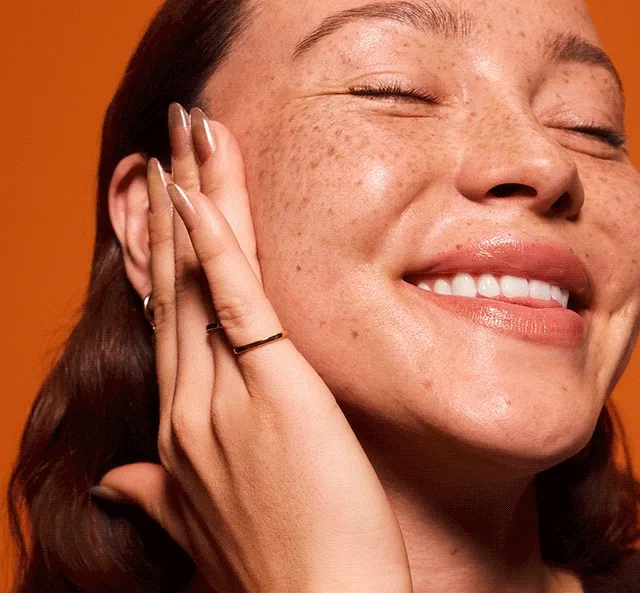Models applying NEW Vitamin C + E + Ferulic Serum