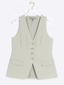 Coats & Jackets