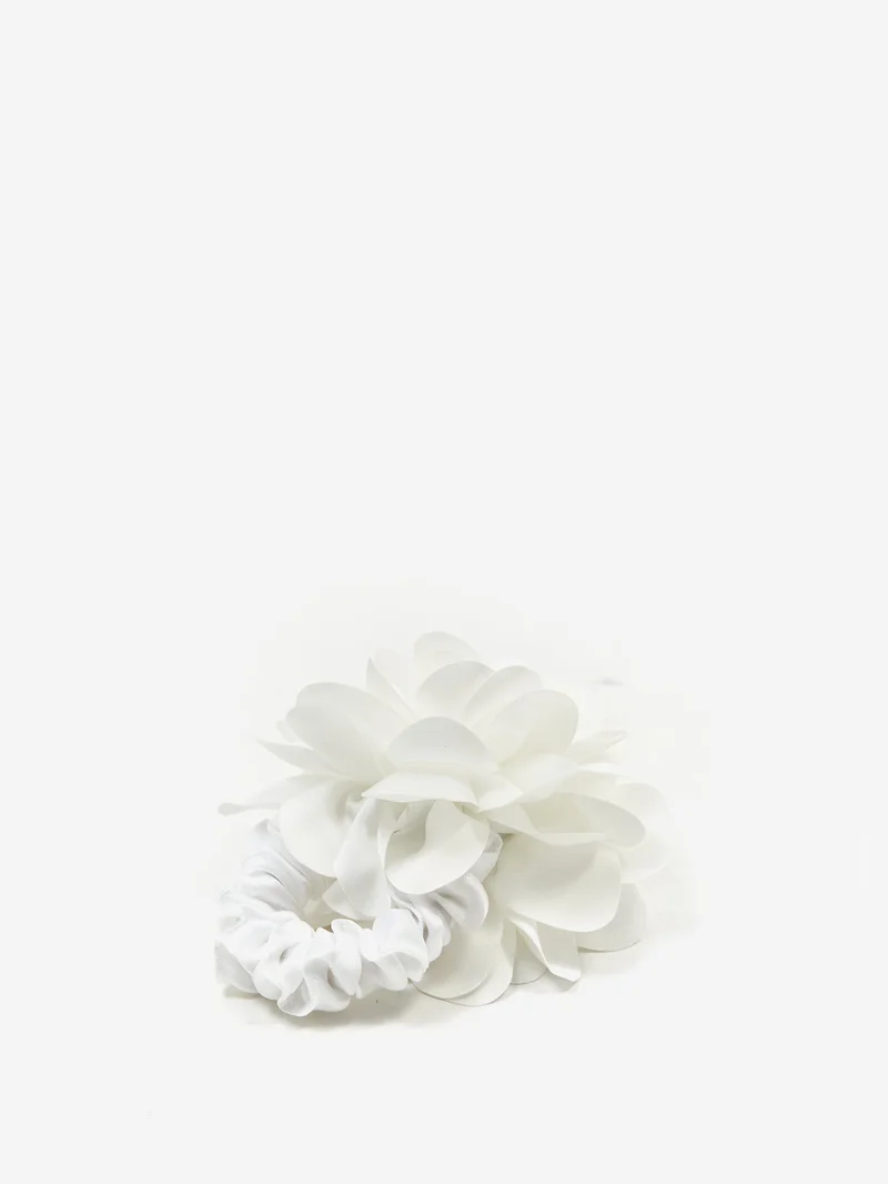 Image of MERRMA Dahlia Scrunchie - White