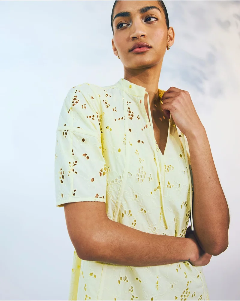 [Image]Model in The Eyelet Maxi Dress | Light Yellow