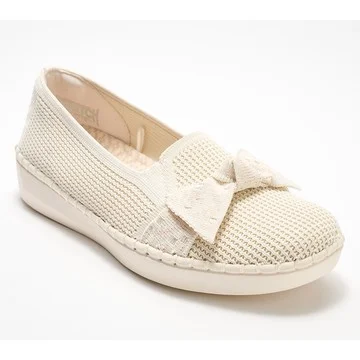 Skechers Sepulveda 2.0 Washable Slip-Ons w/ Bow - Family Ties