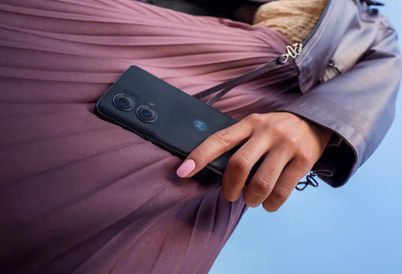 motorola razr - 2024