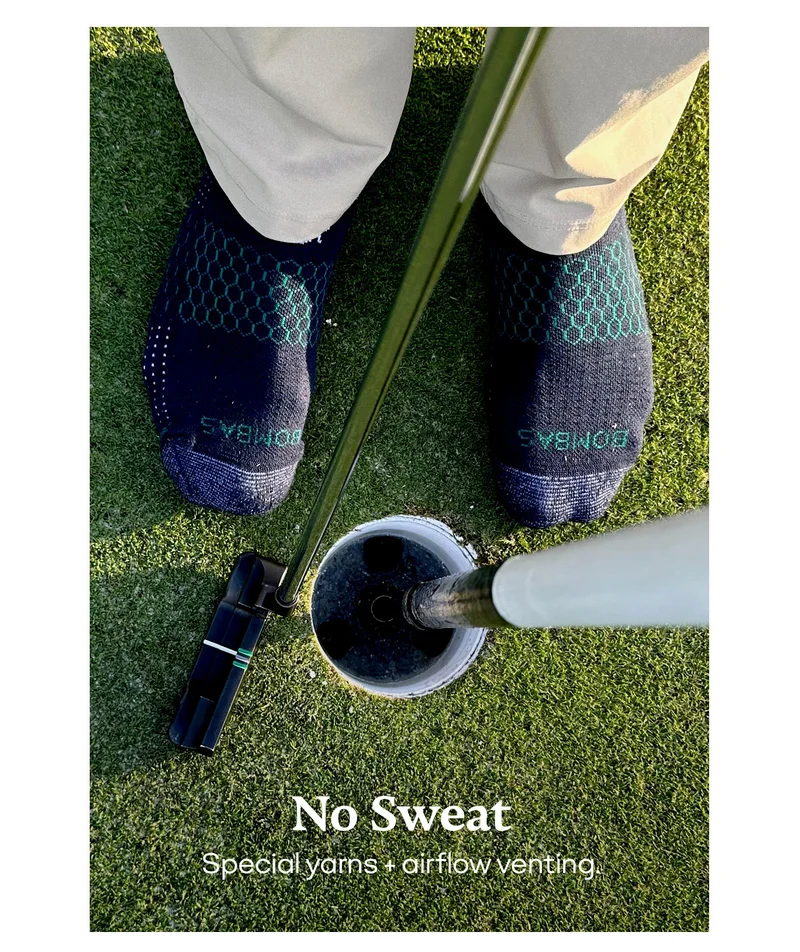 No Sweat | Special yarns + airflow venting.