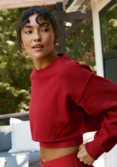 LuxeFleece Cropped Sweatshirt in Holly Red