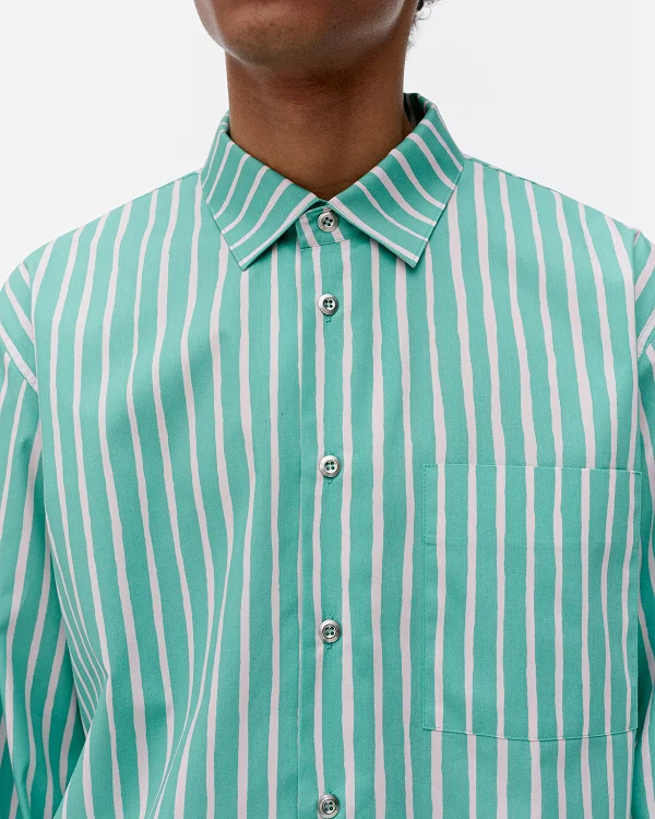 30% off the Jokapoika shirt