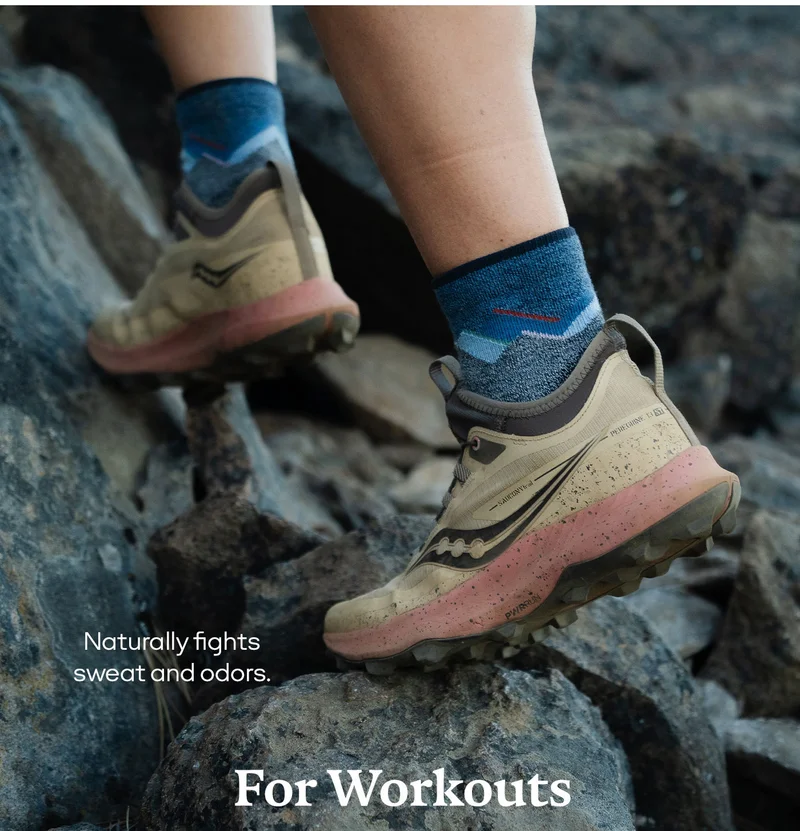 Naturally fights sweat and odors. For Workouts