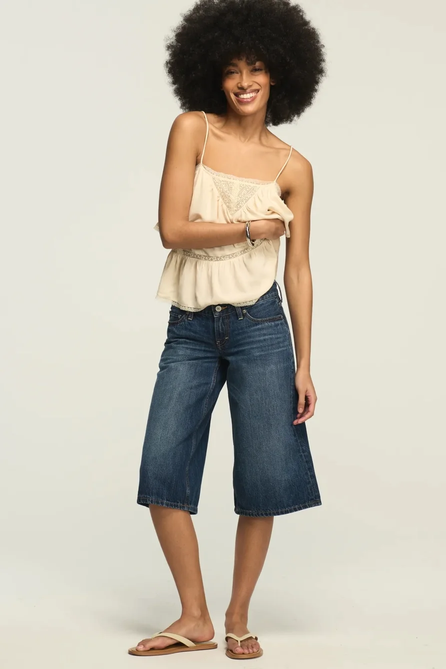 Image of Lucky Brand Super Low Rise Ultra Wide Culotte - Women's Jeans Denim Pants in Hidden