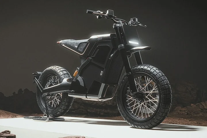 🏍️ Meet the DAB 1αX: An Electric Scrambler for Street and Trail