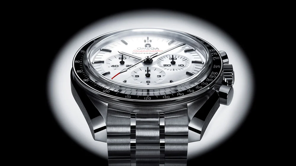 Speedmaster Moonwatch Professional - Close up - Focus on dial