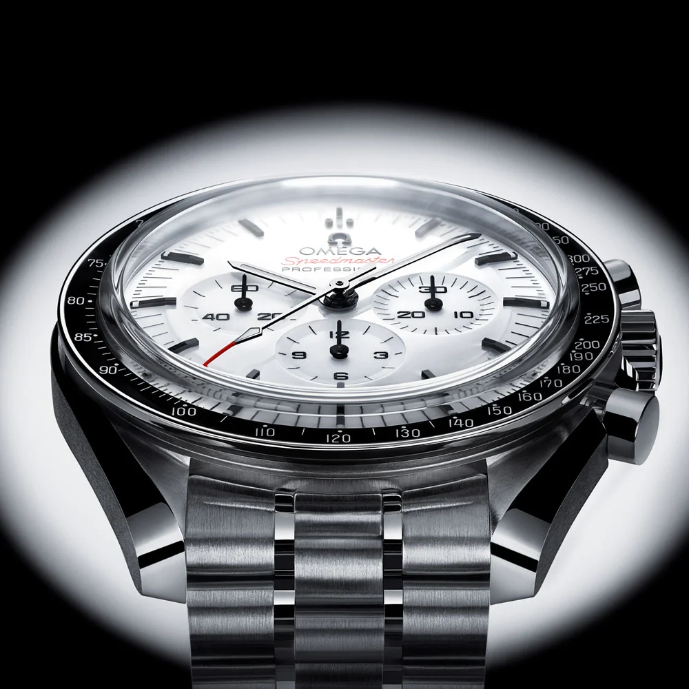 Speedmaster Moonwatch Professional - Close up - Focus on dial