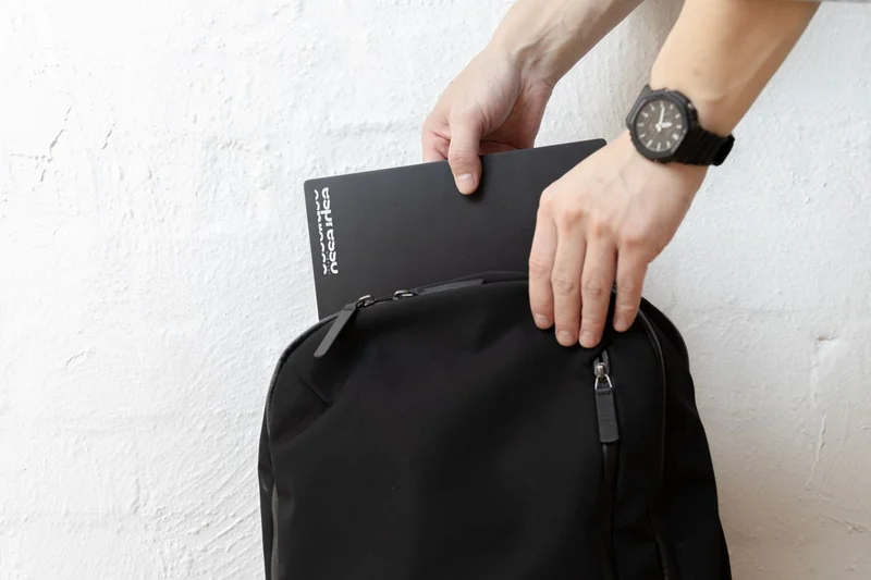 Ultra thin and lightweight