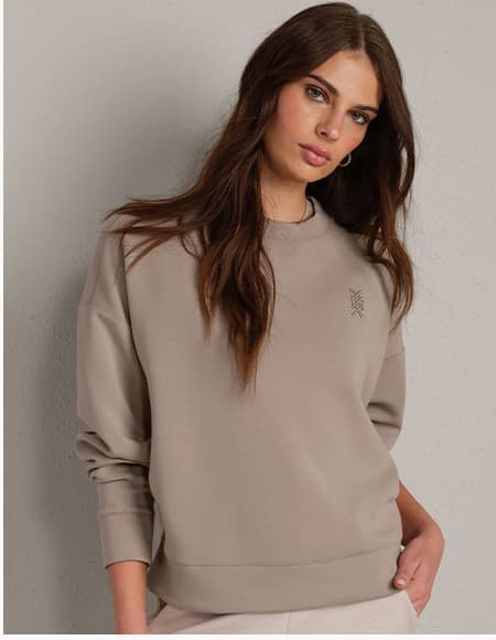 DreamGlow™ Crew Neck