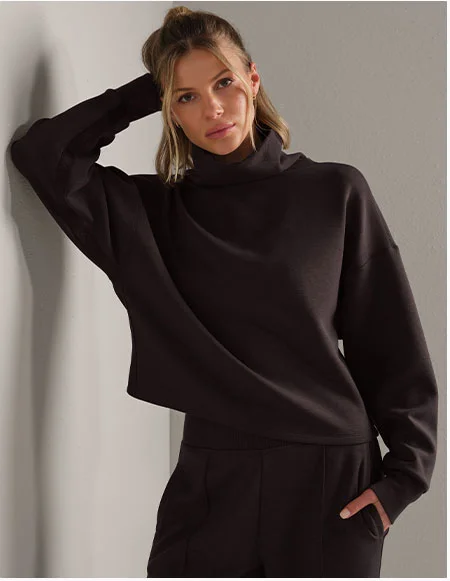 DreamGlow™ Mock Neck