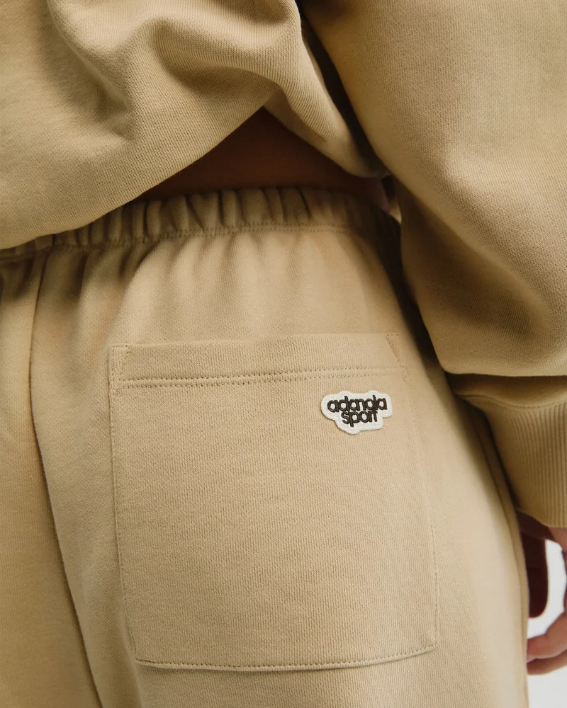 Pintuck Straight Leg Sweatpants - Caramel Beige