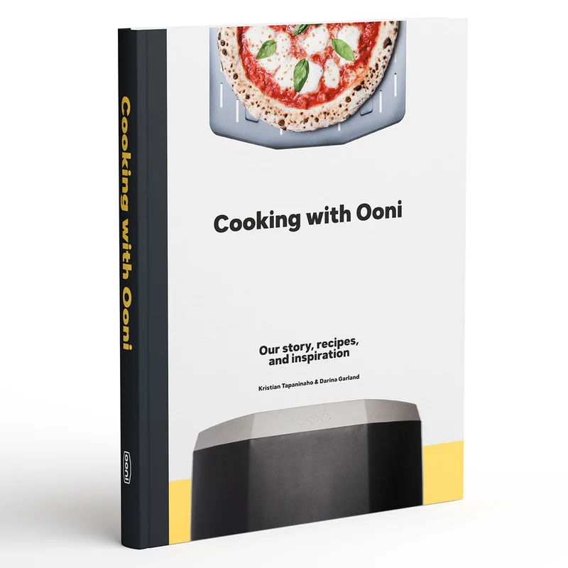 Front cover of Cooking with Ooni book