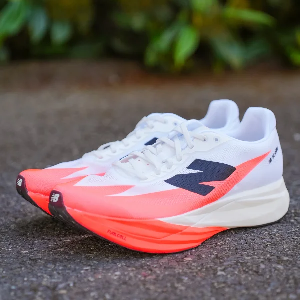 New Balance FuelCell SuperComp Elite v5