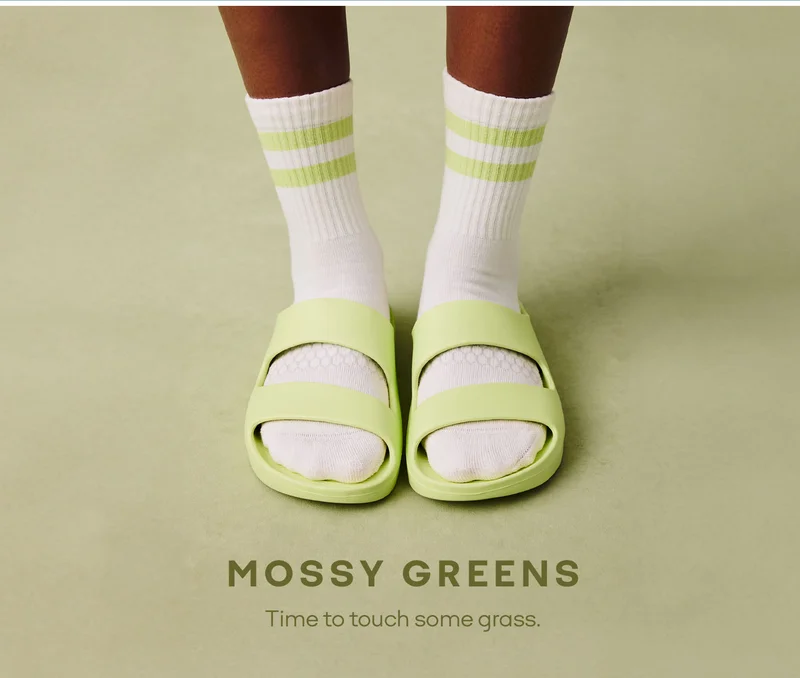 MOSSY GREENS Time to touch some grass.