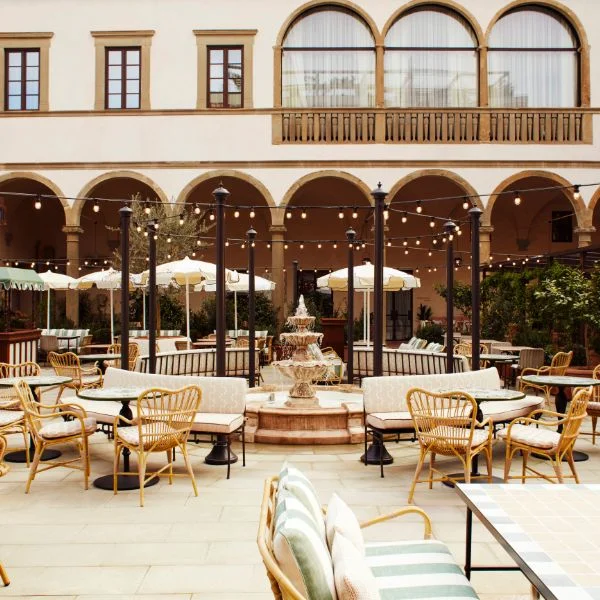 The Hoxton, Florence courtyard