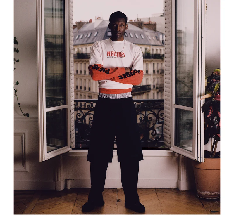 PLEASURES in Paris